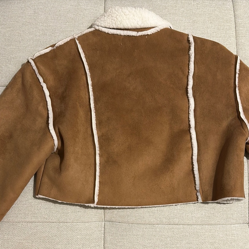 Faux Shearling Cropped Jacket - Picture 5 of 6